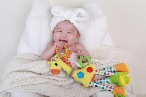 河间宝宝和宝贝哪个更爱